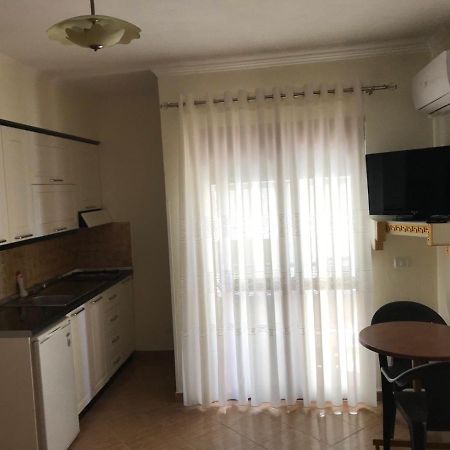 Amras House Ξενοδοχείο Δυρράχιο Εξωτερικό φωτογραφία
